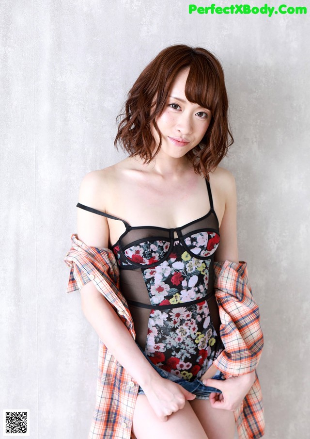 Yuu Kiriyama - Open Gangbang Pics No.5ed257
